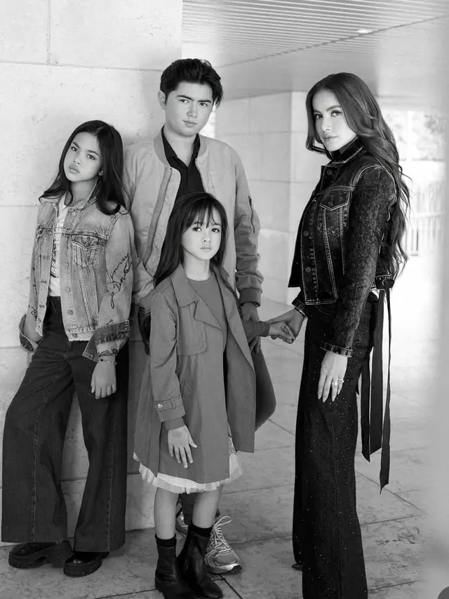 Olla Ramlan Perdana Setelah Melepas Hijab. [@mozawahyu]