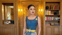 Gaya Tradisional Putri Thailand Sirivannavari Tampil di Jamuan Kenegaraan Prancis