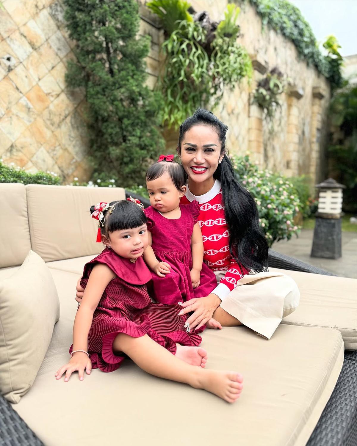 Transformasi Kris Dayanti dari Dulu hingga Sekarang, Cantik Sedari Muda hingga Kini Sudah Punya Cucu