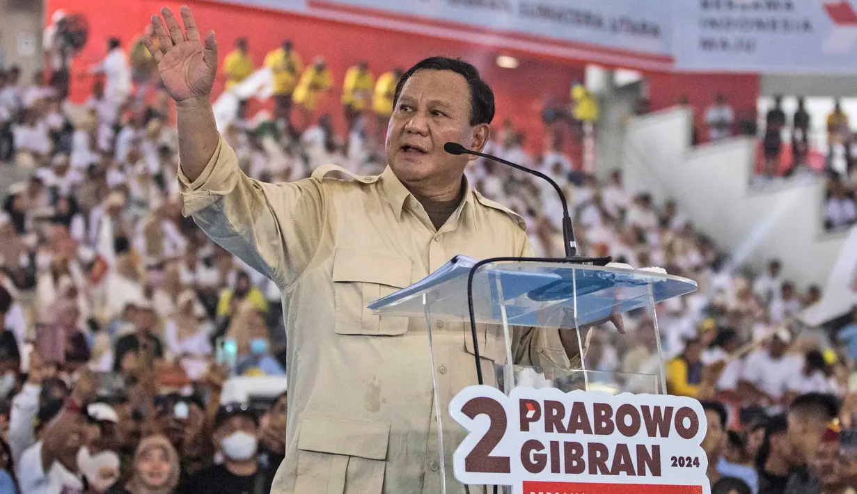 Prabowo datang untuk melakukan konsolidasi bersama Koalisi Indonesia Maju, relawan, dan masyarakat Sumatera Utara. (AP Photo/Binsar Bakkara),