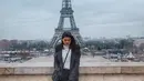 Tak jarang, Vindy diajak travelling ke luar negeri bersama keluarga Ashanty. Salah satunya, dia dan keluarga Ashanty berlibur ke Paris. (Liputan6.com/IG/@vindykagiselle)