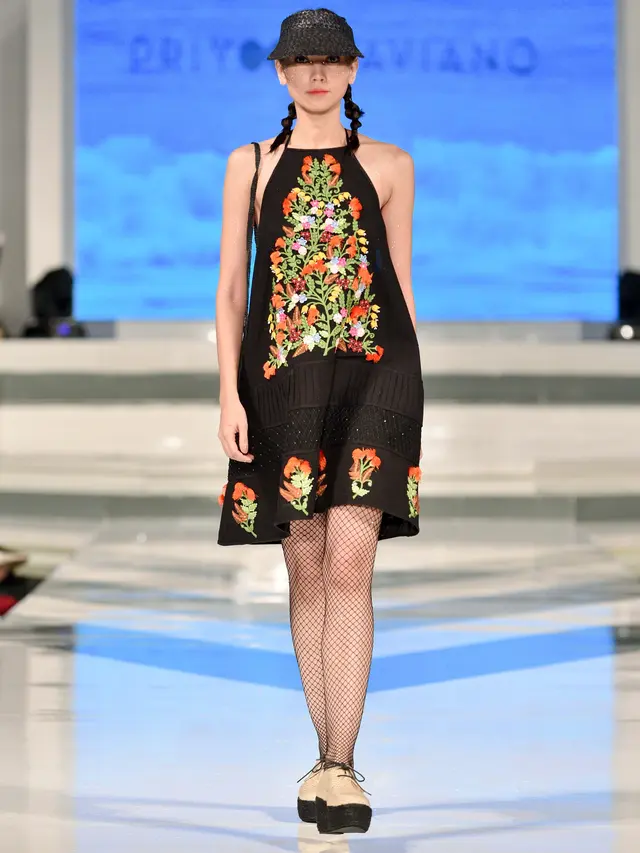 Desainer ASEAN dan Tanah Air Unjuk Kebolehan di Ciputra World Fashion Week 2018