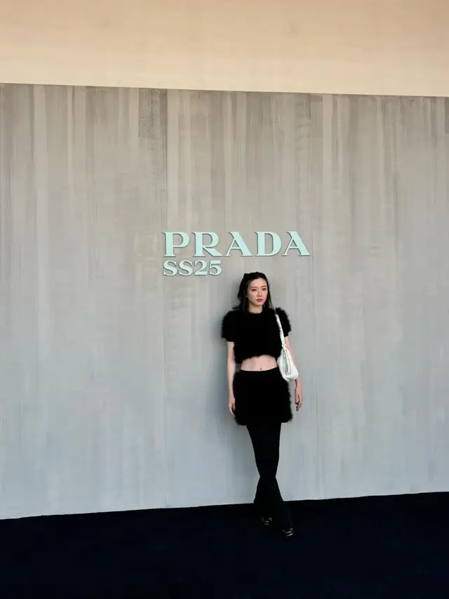 10 Potret Gaya Artis Asia di Milan Fashion Week, dari Zhao Lusi, Karina aespa, hingga Maudy Ayunda