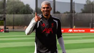 Ronald Araujo Dapat Pesan Spesial dari Luis Suarez Setelah Resmi Gabung Liverpool