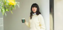 Look Mawar Eva de Jongh. (Foto/Dok: UNIQLO Indonesia)