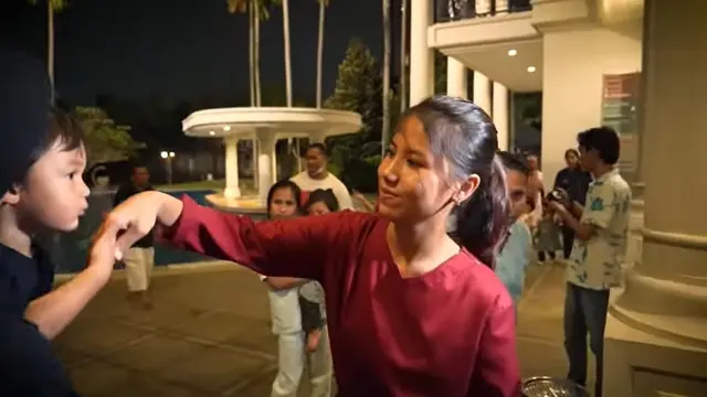 Momen pertemuan Kiano Tiger Wong dengan mantan pengasuhnya, Suster Rahma