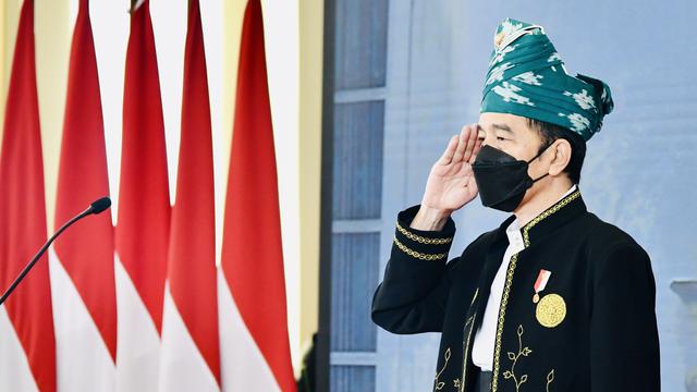 Kenakan Baju Adat Tanah Bambu, Jokowi Pimpin Upacara Hari Kelahiran Pancasila