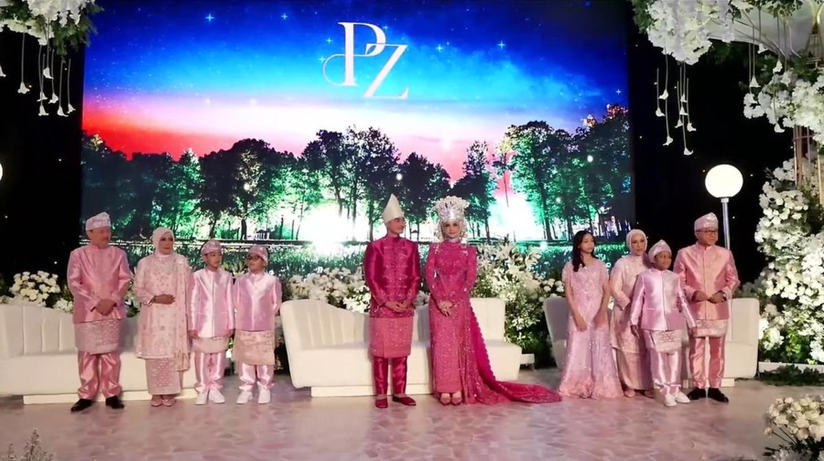 Potret Resepsi Zumi Zola dan Putri Zulhas, Mewah dengan Adat Jambi - Dihadiri Prabowo Hingga Jokowi