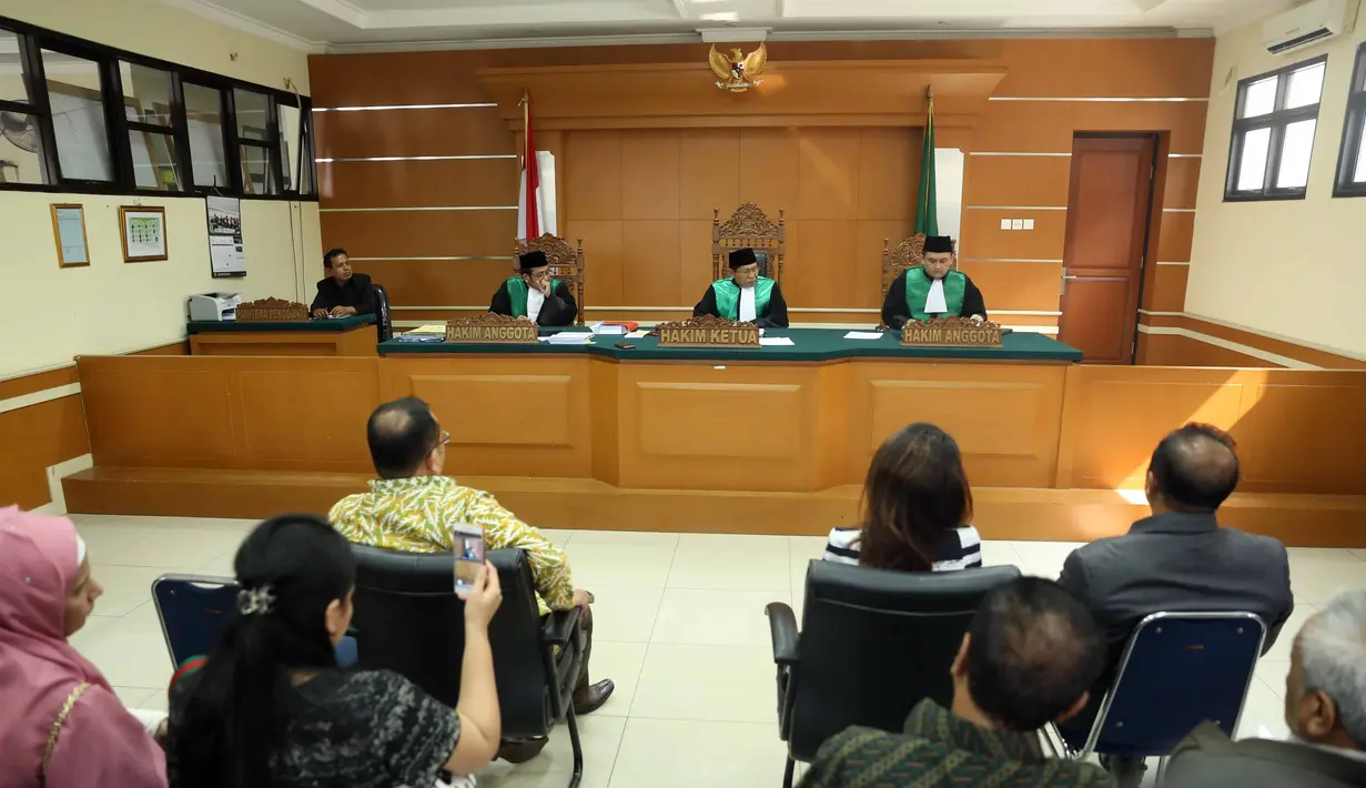 Seperti diketahui, pasangan yang menikah sejak 2012 itu telah memiliki dua orang anak. Setelah keduanya tidak harmonis dan Tsania tinggal bersama orangtuanya, kedua buah hatinya bersama Atalarik. (Nurwahyunan/Bintang.com)