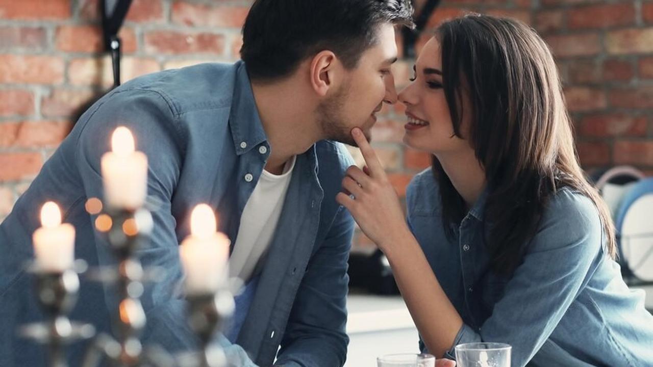 Ilustrasi Pasangan Romantis