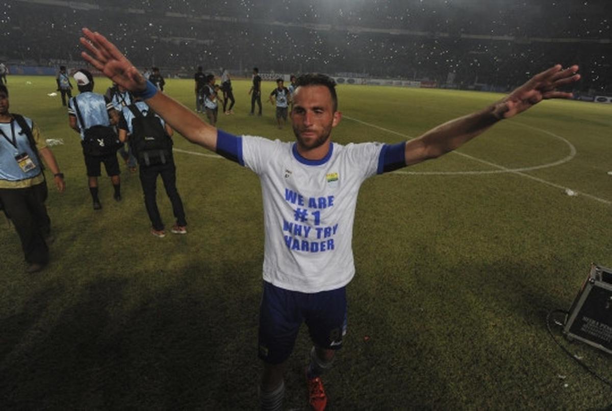 Duel seru Persib vs Sriwijaya FC di final Piala Presiden