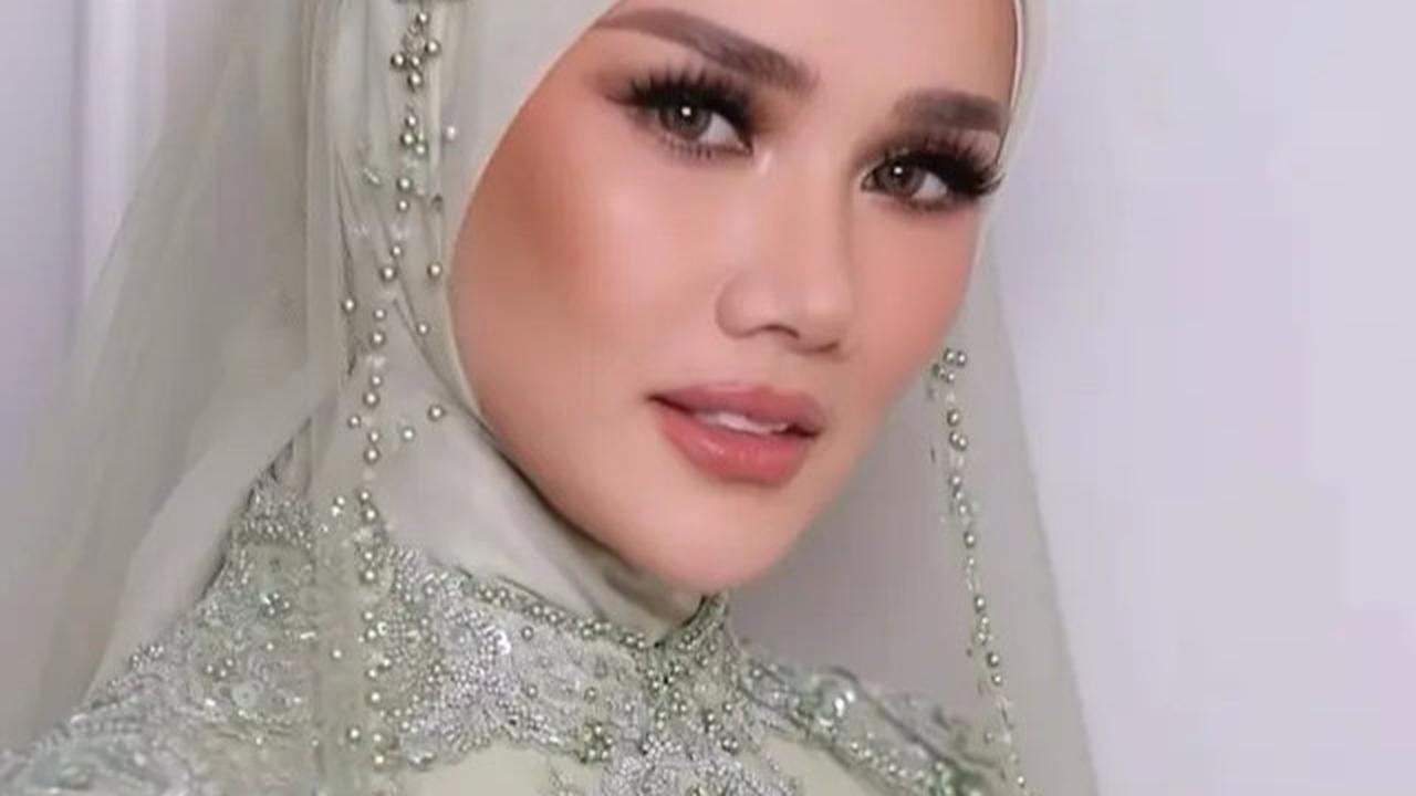 Tampil Senada Mulan Jameela dengan Kedua Putrinya, Tiara dan Safeea Dipulas Riasan Serba Coral di Akad Nikah Alyssa Daguise dan Al Ghazali