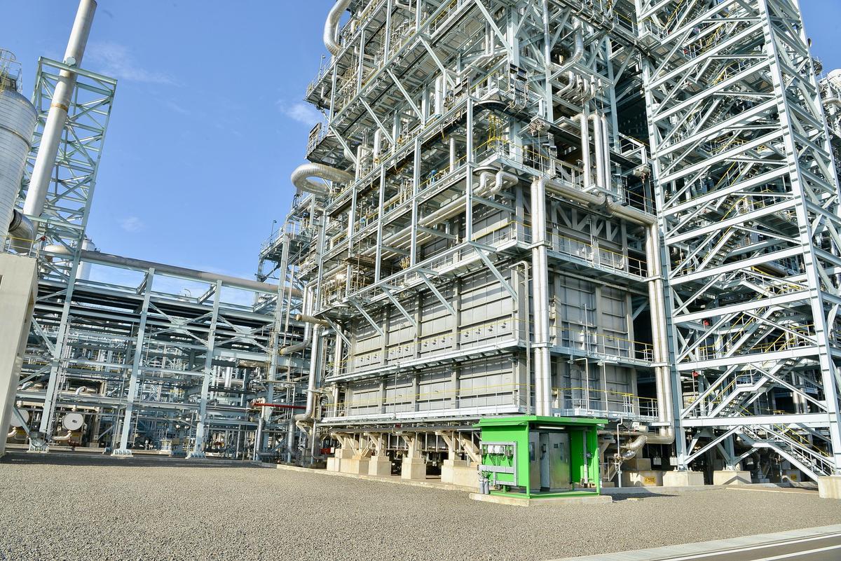 Industri Petrokimia Nafta Crackers terbesar di Asean, yaitu pusat industri petrokimia PT. Lotte Chemical Indonesia