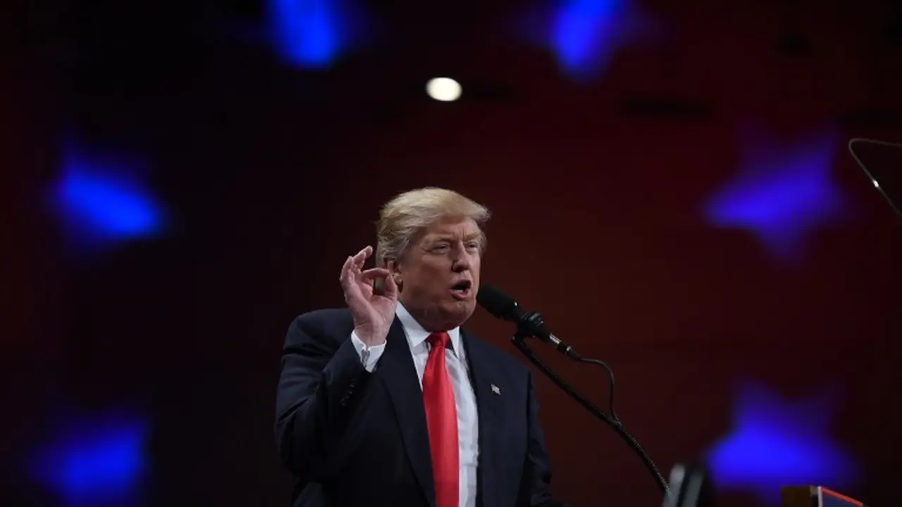 [Bintang] Donald trump