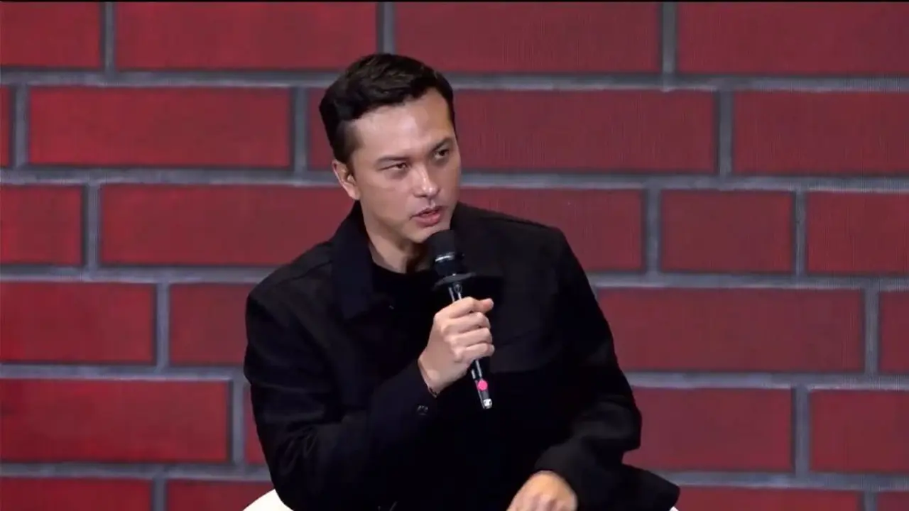 Nicholas Saputra Sebut Hanya 25 Persen Pendapatannya yang Digunakan, Traveling Jadi Self Reward