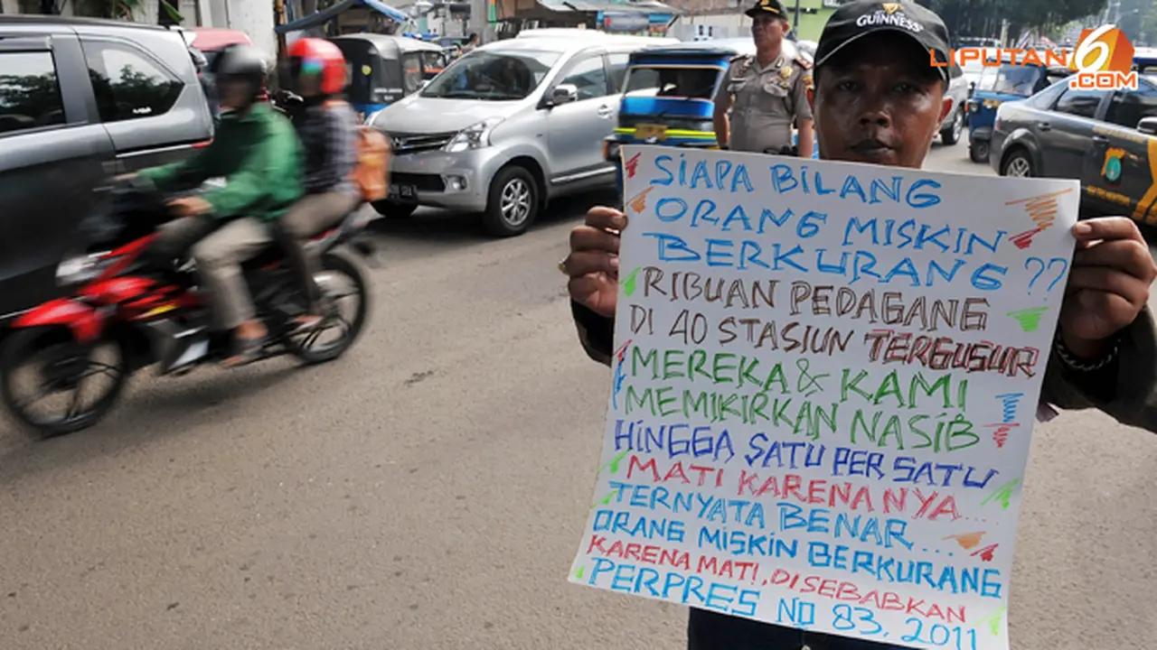 demo-pedagang-gondangdia3-130701b.jpg