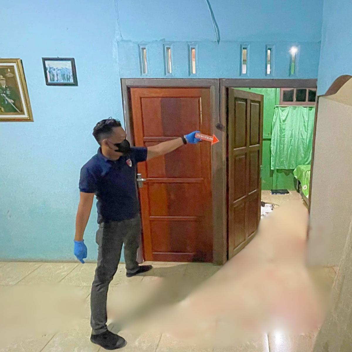 Guru Tewas Bersimbah Darah di Kamar Rumah Diduga Ditusuk Tetangga