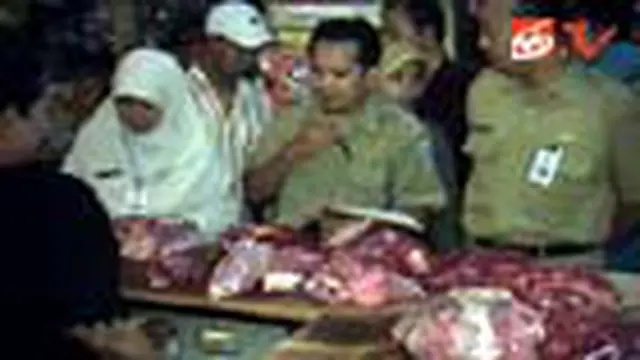 Daging Gelonggongan dan Ayam Suntikan Ditemukan