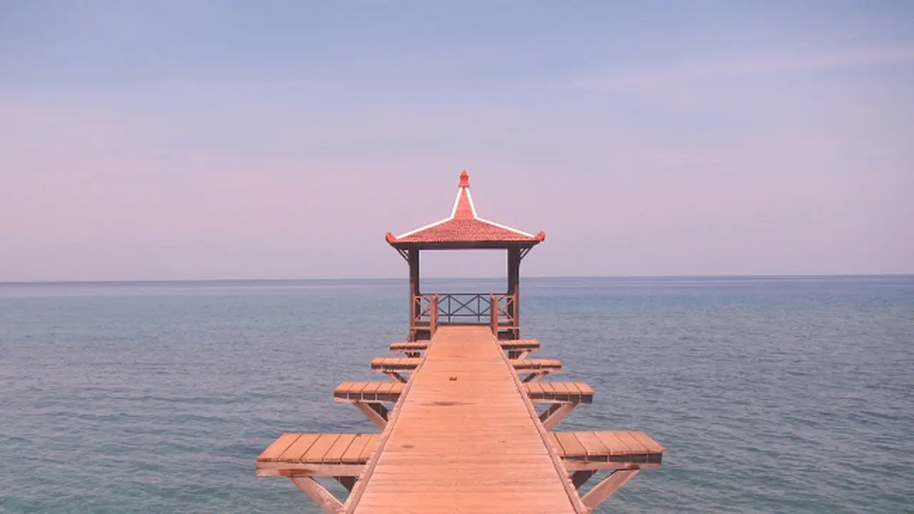 Pantai pasir putih situbondo