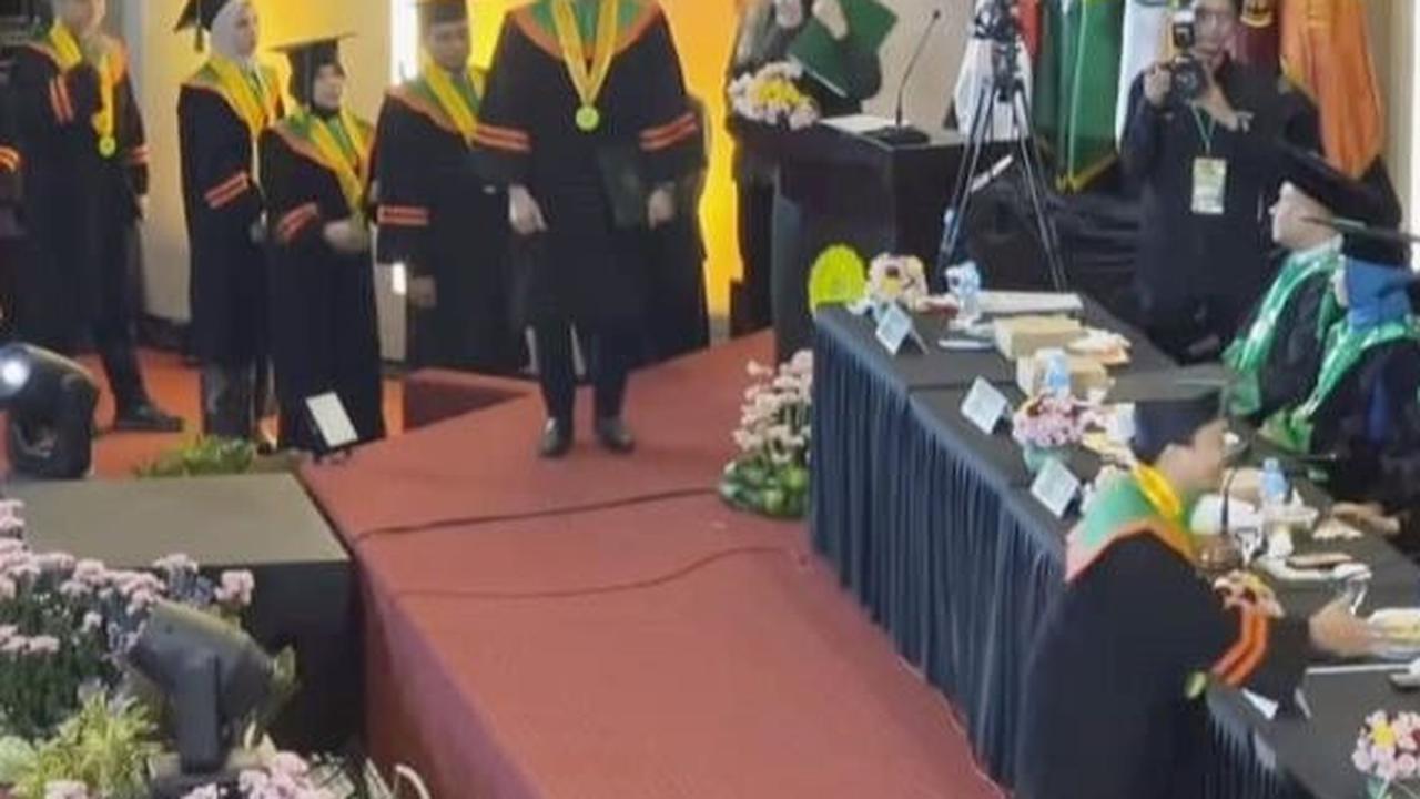 Di hari yang bersejarah itu, kehadiran Moana, putri kecil Teuku Ryan, mencuri perhatian.