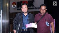 Terpidana korupsi E-KTP, Setya Novanto (kiri) usai menjalani pemeriksaan di Gedung KPK, Jakarta, Kamis (12/9/19). SN diperiksa sebagai saksi kasus tindak pidana korupsi Pengadaan Paket Penerapan E-KTP dengan tersangka Dirut PT Sandipala Arthaputra Paulus Tannos. (Liputan6.com/Helmi Fithriansyah)