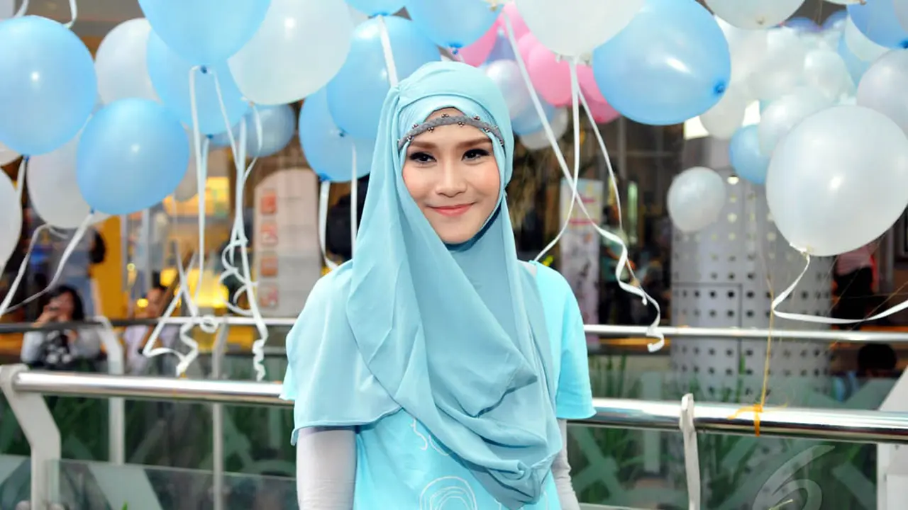 Para Seleb Cantik di Gala Premier Film Hijab