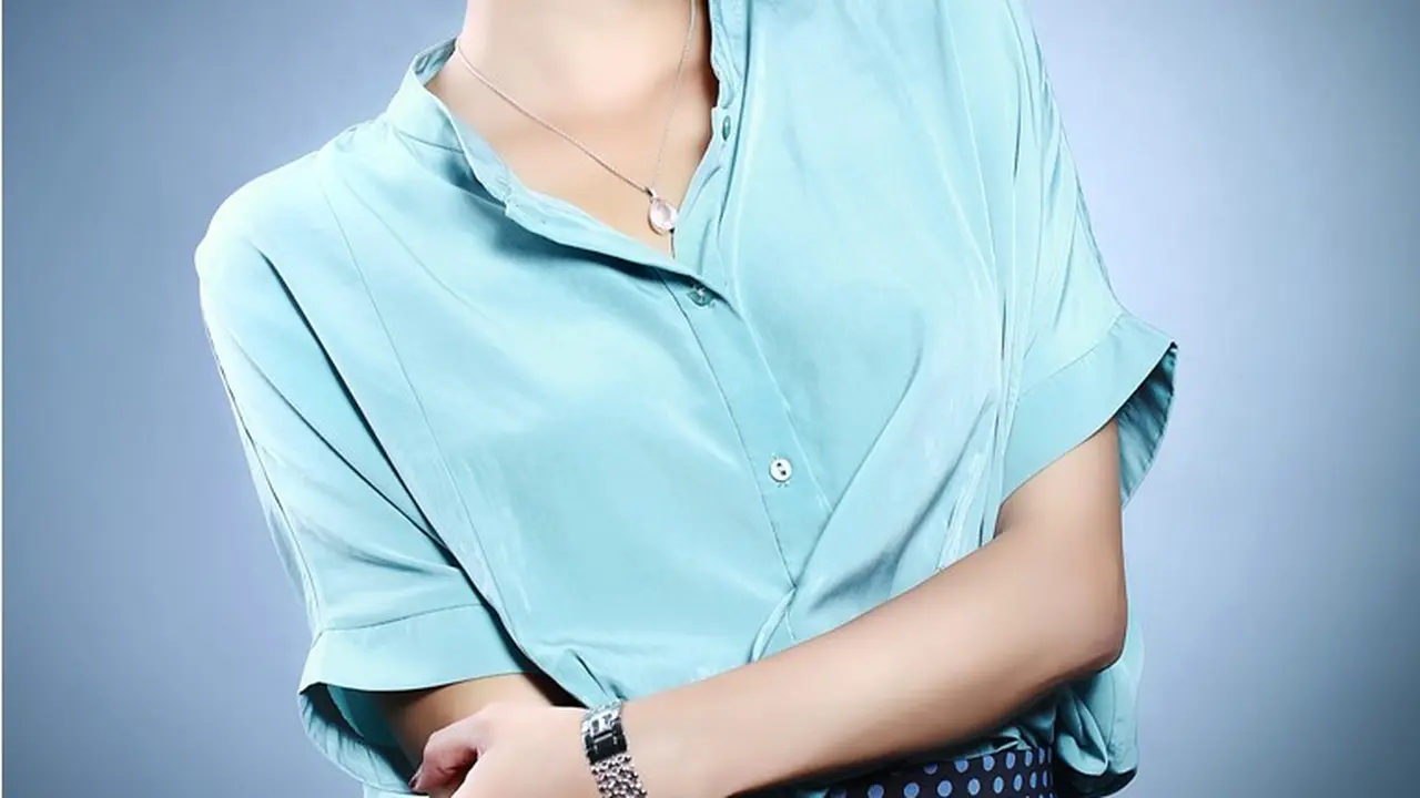 [Bintang] Dewi Rezer