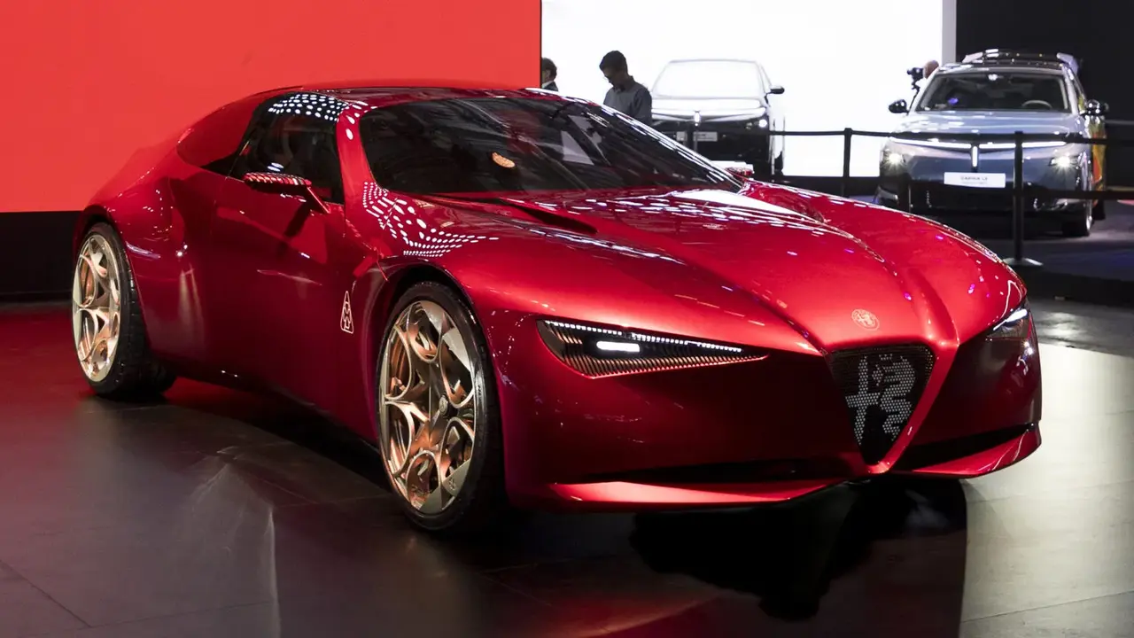 Alfa Romeo Cuorerosso Concept: Mobil Konsep Seksi Berbalut Warna Merah Ikonik