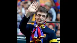Mantan pelatih Barcelona, Tito Vilanova meninggal dunia pada usia 45 tahun, setelah gagal dalam operasi penyakit kanker yang dideritanya, (25/4/2014). (REUTERS/Albert Gea)
