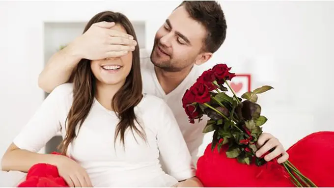 Hadiah Valentine/copyright Shutterstock.com