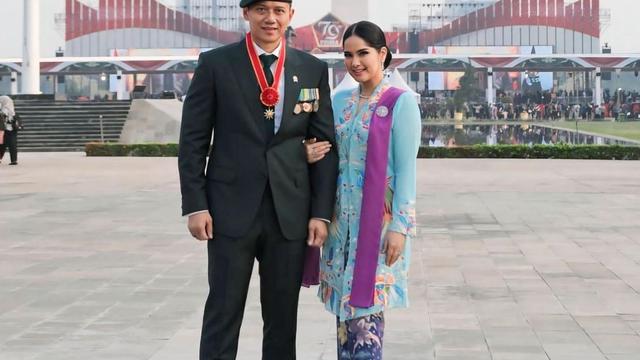 Annisa Pohan tampil menawan dan mencuri perhatian di HUT TNI Ke-79 (Instagram/@agusyudhoyono dan @annisayudhoyono)