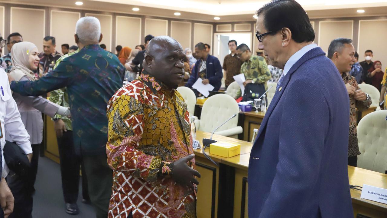 VIDEO: Mantan Menkumham Yasonna Beri Pesan Penting ke Menteri Natalius Pigai, Tekankan Isu HAM