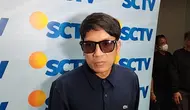 8 Penyiar Radio Legendaris Indonesia, dari Sambas Mangundikarta hingga Desta