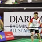 Lilyana Natsir memberikan pelatihan kepada anak-anak dalam acara Djarum Badminton All Star dan Coaching Clinic, di GOR Turide, Mataram, sejak Jumat (9/2/2018) hingga Sabtu (10/2/2018). (dok. PB Djarum)