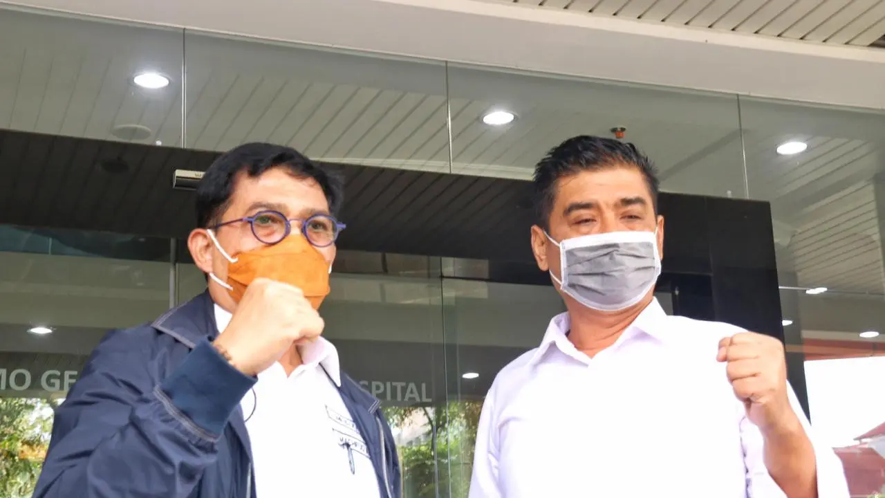 Pasangan Machfud-Mujiaman usai tes kesehatan (Foto: Istimewa)