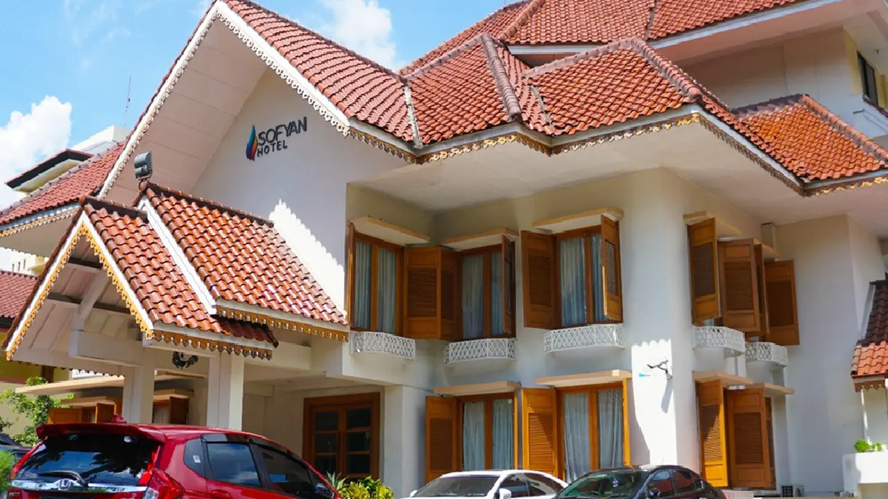 Apakah Hotel Syariah Pertama di Indonesia?