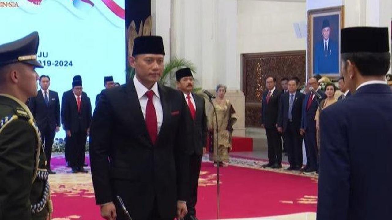 AHY Dilantik Jadi Menteri
