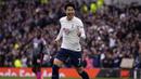 <p>CR-7 mampu mengungguli raihan gol kandang bintang Tottenham Hotspur, Son Heung-min yang baru mencetak 13 gol musim ini. (AP/Matt Dunham)</p>