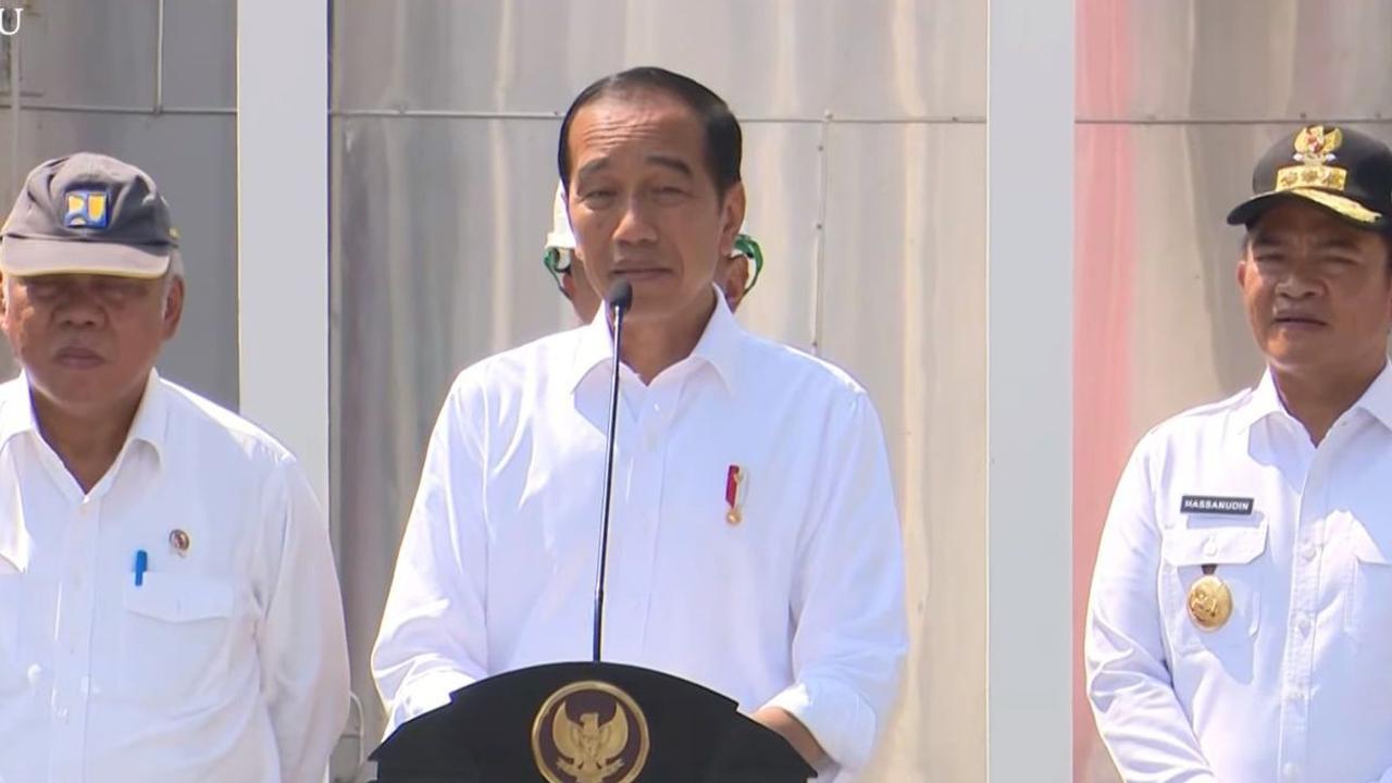 Selain itu, Jokowi juga berharap Indonesia emas benar-benar terjadi di 2045 mendatang. Namun menurut Jokowi cita-cita tersebut tidak mudah diraih.