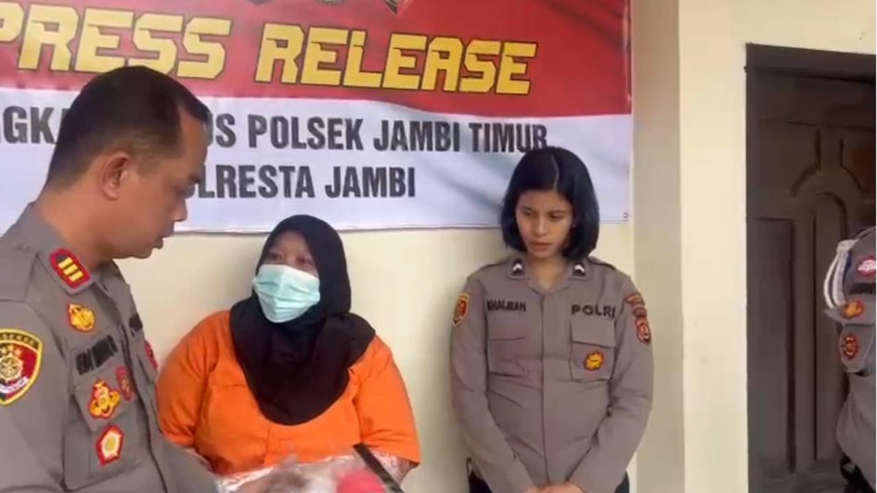 Emak-Emak di Jambi Saingan Usaha sampai Cakar-cakaran, Mata Dibaluri Cabai Giling