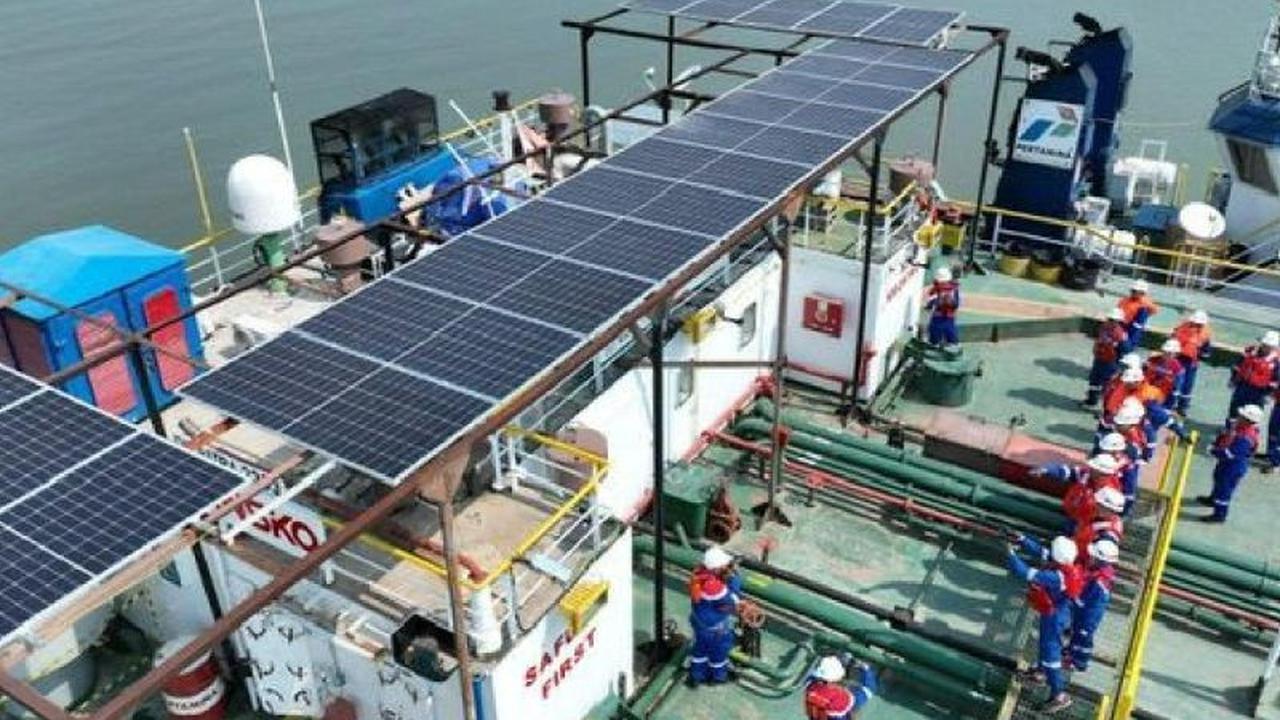 Inovasi Dekarbonisasi: PLTS Kapal Pertamina Kurangi Emisi di Sektor Maritim