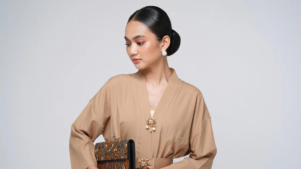 Mix & Match Kebaya dengan Sanggul Modern (Foto: Reve Art AI)