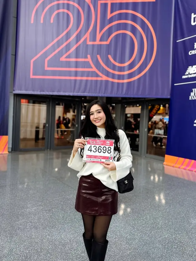 Winter Look Febby Rastanty Jelang New York Marathon, Tampil Edgy Feminine dengan Tas Chanel Rp106 Jutaan