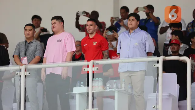 Calvin Verdonk di tribune VIP Stadion Madya - Timnas Indonesia Vs Timnas Tanzania