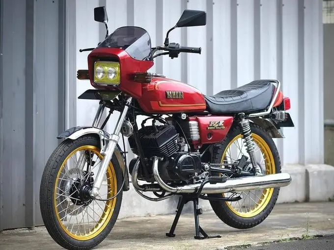 15 Potret Modifikasi RX King, dari Yang Simple sampai Hedon! - Galeri