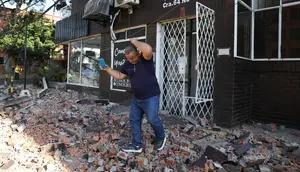 Gempa Magnitudo 7,4 Guncang Kolombia, Warga Saksikan Bangunan Runtuh