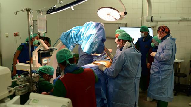 Transplantasi Dua Tangan