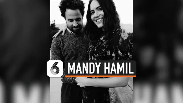 VIDEO: Mandy Moore Umumkan Kabar Kehamilan di Instagram