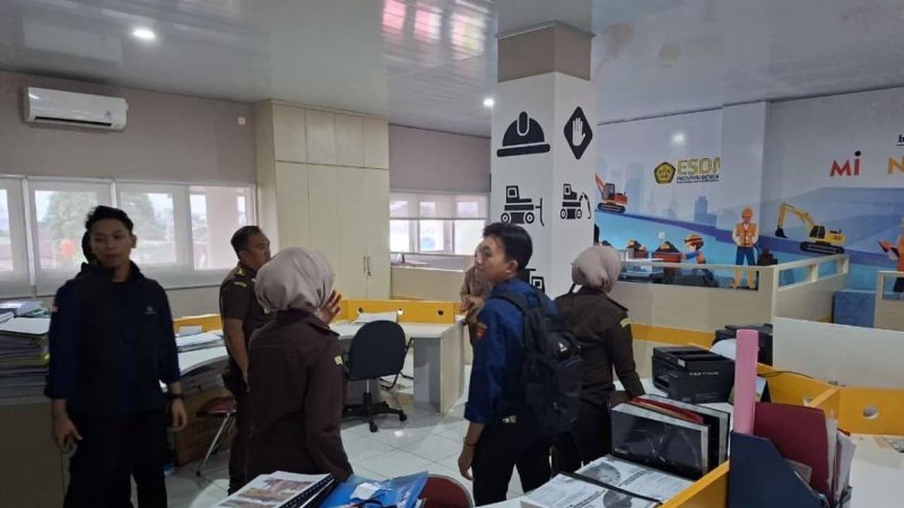Kejati Bengkulu Geledah Kantor ESDM dan Rumah Tersangka dalam Kasus Korupsi Tambang Bengkulu Senilai Rp1,8 Triliun