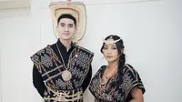8 Potret Verrel Bramasta &amp; Zita Anjani di Upacara Peringatan 17 Agustus 2025 Kemerdekaan HUT RI ke-80, Kompak Kenakan Tenun Ikat NTT